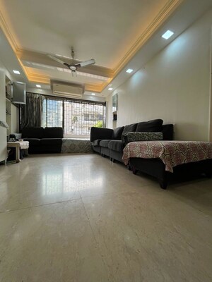 Living Room in 2 BHK Apartment at Chembur – for Rent