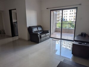 Living Room in 2.5 BHK Apartment at Kalpataru Estate, Pimple Gurav – for Rent