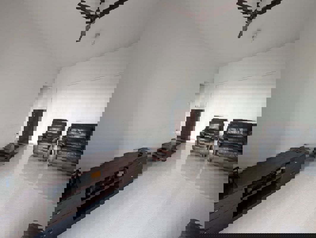 2.5 BHK Apartment For Rent in Kalpataru Estate