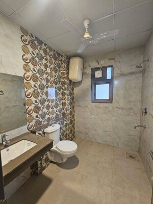 Bathroom in Studio Apartment at DLF Cyber Park, Sector 20 – for Rent