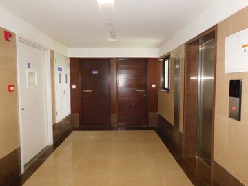 Room in 2 BHK Apartment at Shapoorji Pallonji Vicinia, Powai – for Rent