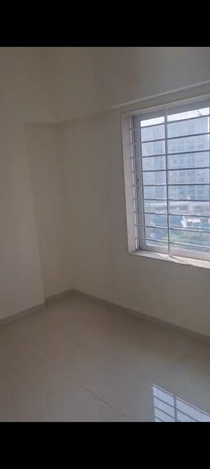 Room in 2 BHK Apartment at Tridhaatu Prarambh, Chembur – for Rent
