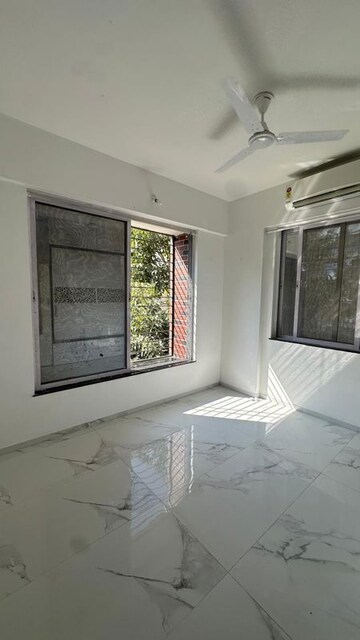 Room in 2 BHK Apartment at Tejashree CHS Bhusari Colony, Bhusari Colony – for Rent