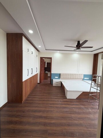 Room in 3.5 BHK Apartment at Valmark Apas, Hulimavu – for Rent