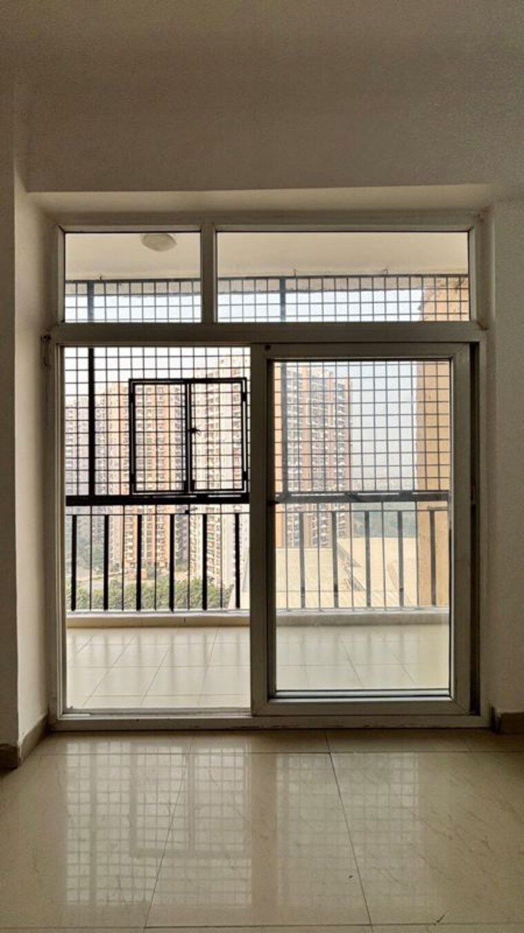 Room, amrapali-zodiac 2 Bedroom 950 Sq.Ft. Apartment In Sector 120 Noida 9787594