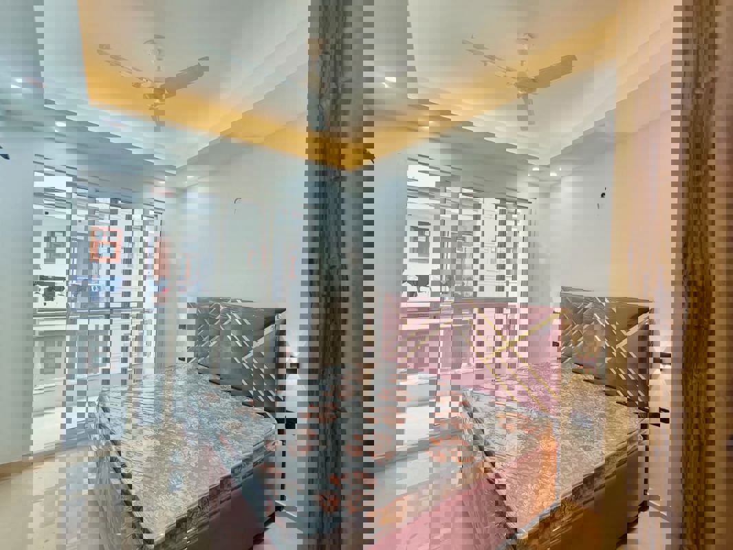 2 BHK Builder Floor For Rent in Saket