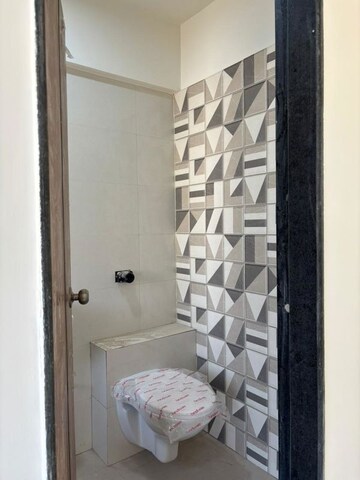 Bathroom in 2 BHK Apartment at Goregaon Sukhniwas CHS, Goregaon West – for Sale