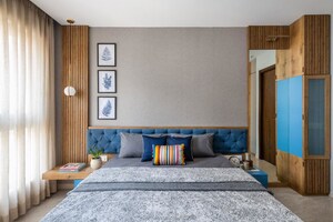 Bedroom in 2 BHK Apartment at Hiranandani Castle Rock, Powai – for Rent