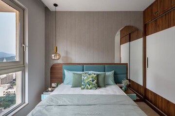 Bedroom in 2 BHK Apartment at Hiranandani Castle Rock, Powai – for Rent