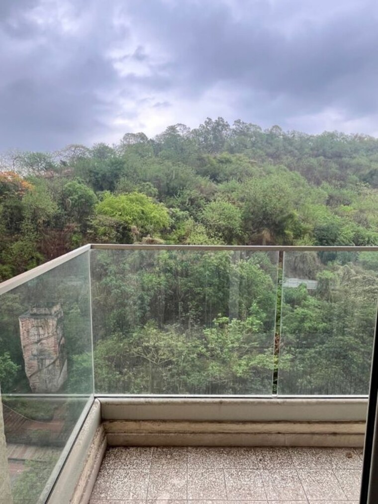 Garden, hiranandani-castle-rock 2 Bedroom 750 Sq.Ft. Apartment In Powai Mumbai 9787622