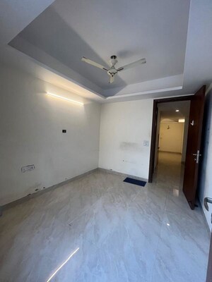 Room in 1 BHK Builder Floor at Saket – for Rent