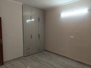 Room in 3 BHK Builder Floor at West Patel Nagar – for Rent