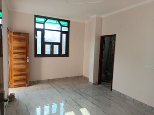 Room in 3 BHK Builder Floor at West Patel Nagar – for Rent
