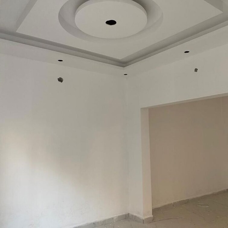 Room, pallavpuram 3 Bedroom 109 Sq.Yd. Independent House In Pallavpuram Meerut 9787638