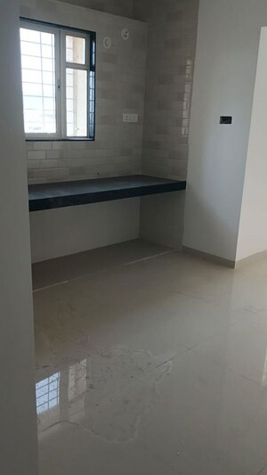 Room in 2 BHK Apartment at Pinnac Riverdale Residency, Karve Nagar – for Rent