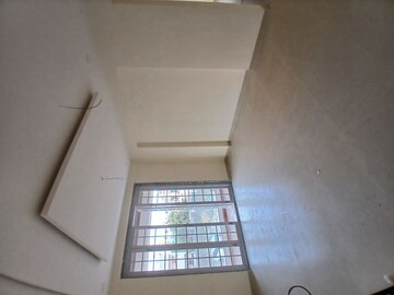 Furnished Amenities in 3 BHK Apartment at Manish Nagar – for Sale