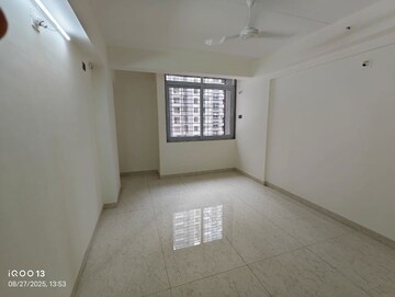 Room in 2 BHK Apartment at New Mhada Colony Powai, Powai – for Rent