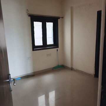 Room in 2.5 BHK Apartment at RPS Savana, Sector 88 – for Sale