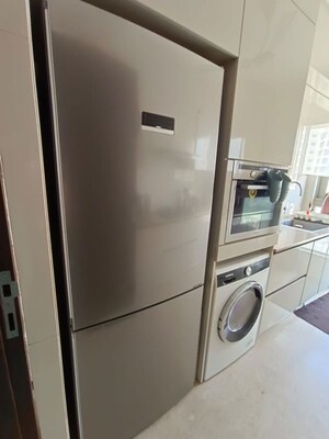 Furnished Amenities in 2 BHK Apartment at Hiranandani Castle Rock, Powai – for Rent