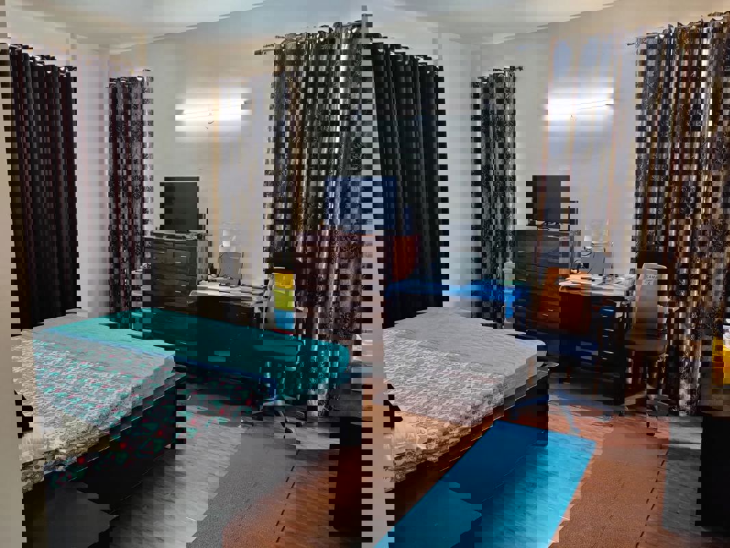 3.5 BHK + Servant Room 2370 Sq.Ft. Apartment in The Legend One