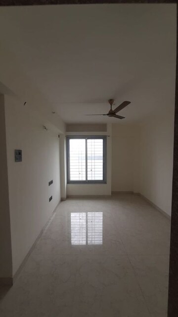Room in 2 BHK Apartment at New Mhada Colony Powai, Powai – for Rent