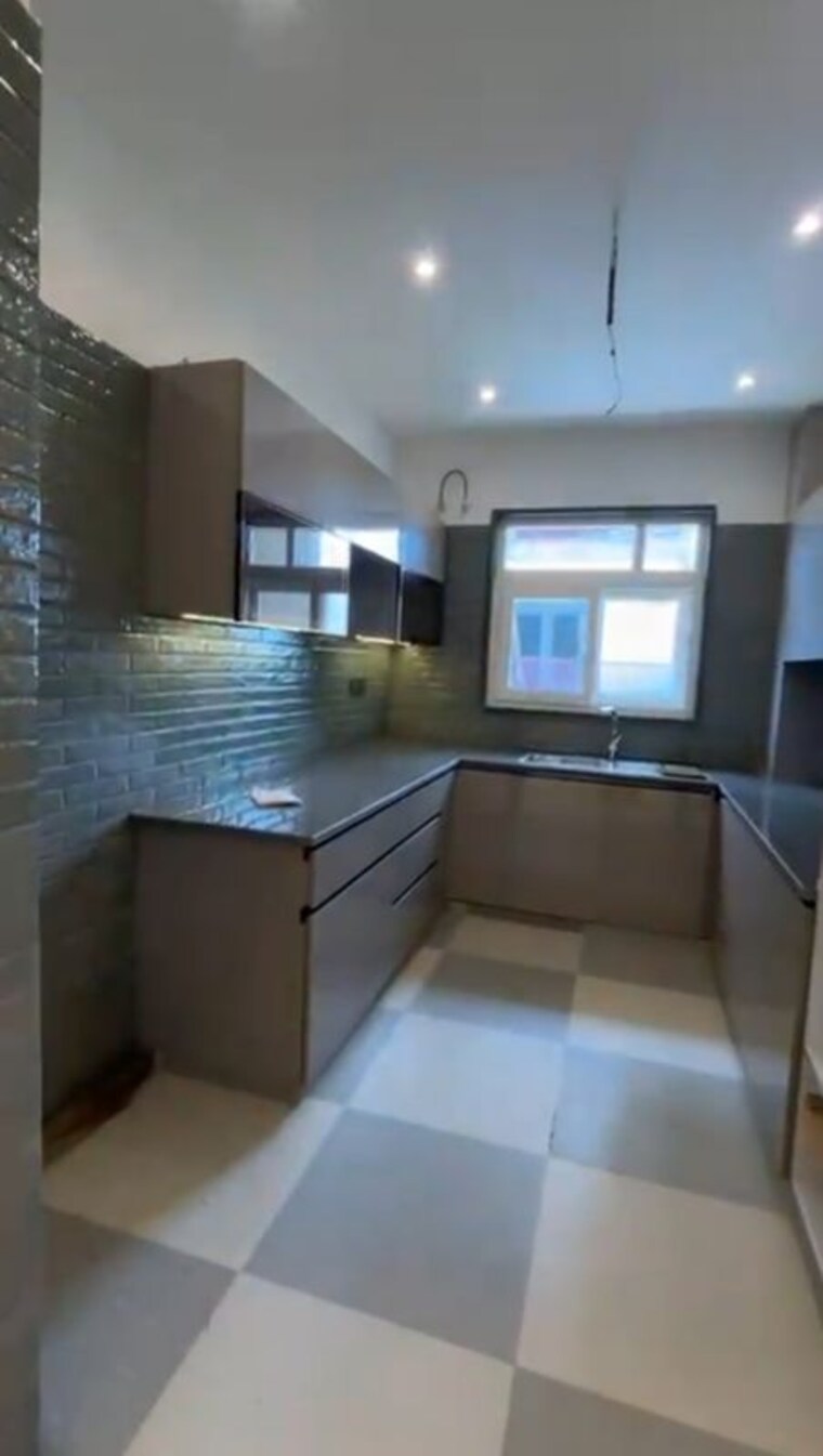 Kitchen, sector 84 3 Bedroom 150 Sq.Yd. Builder Floor In Sector 84 Faridabad 9787696