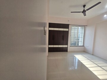 Master Bedroom in 3 BHK Apartment at Vasant Fiona, Pokhran Road No Two – for Rent