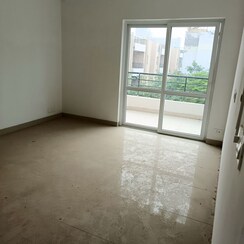 3.5 BHK + Servant Room Builder Floor For Sale in BPTP Park 81