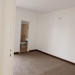 Room in 3.5 BHK Builder Floor at BPTP Park 81, Sector 81 – for Sale