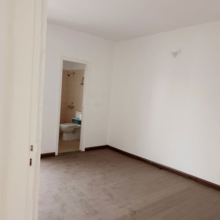 Room, bptp-park-81 3.5 Bedroom 300 Sq.Yd. Builder Floor In Sector 81 Faridabad 9787727