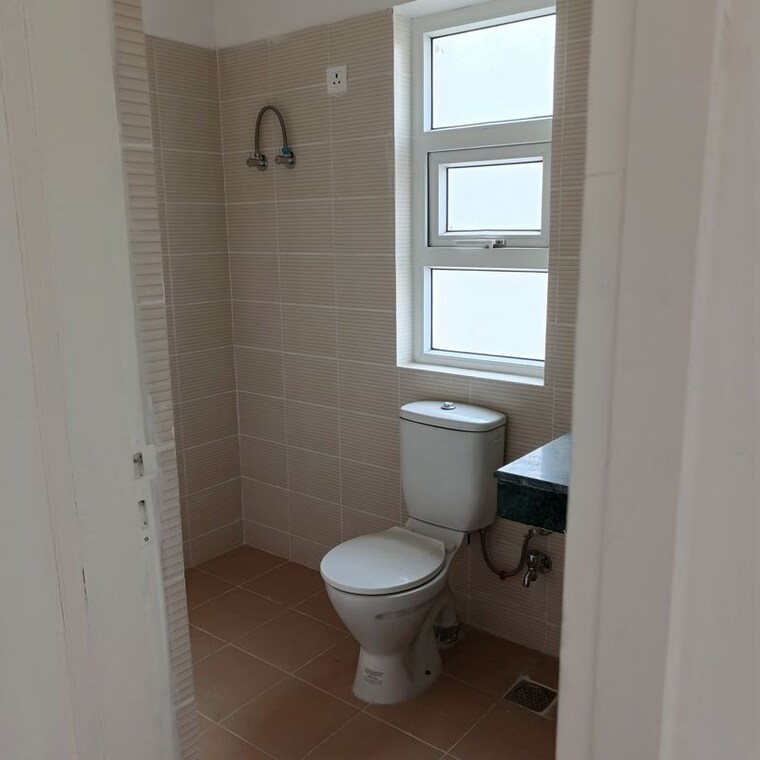 Bathroom, bptp-park-81 3.5 Bedroom 300 Sq.Yd. Builder Floor In Sector 81 Faridabad 9787727