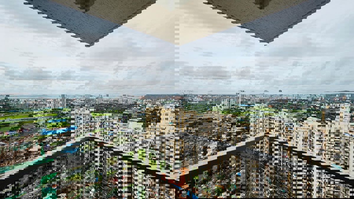 3 BHK 1150 Sq.Ft. Apartment in Rahul Downtown