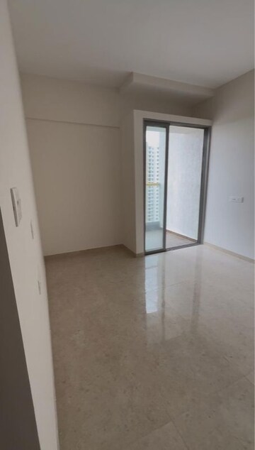 Room in 2 BHK Apartment at Vilas Javdekar Yashwin Enchante, Kharadi – for Rent