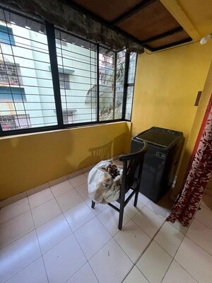 Furnished Amenities in 1 BHK Apartment at Kothrud – for Rent