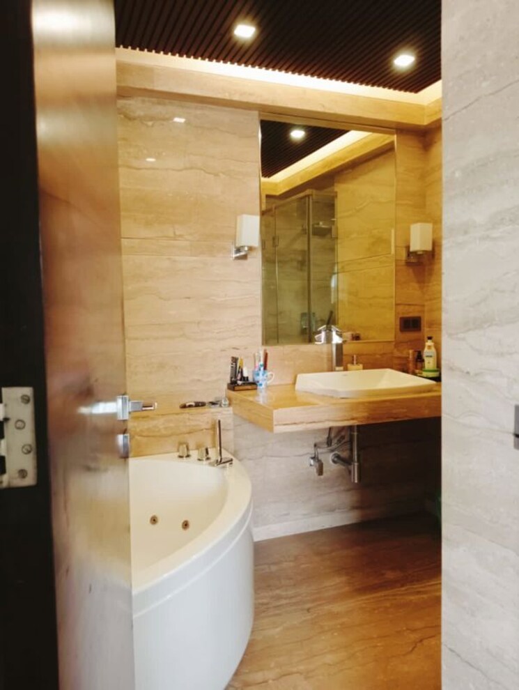 Bathroom, hiranandani-gardens-glen-ridge 4 Bedroom 2200 Sq.Ft. Apartment In Powai Mumbai 9787770