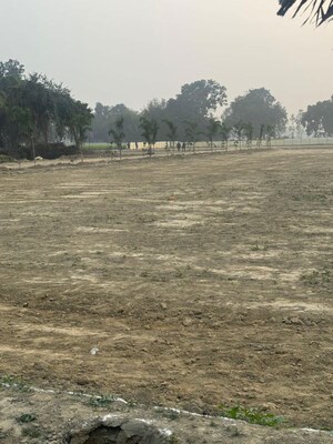  Plot For Sale in Gosainganj