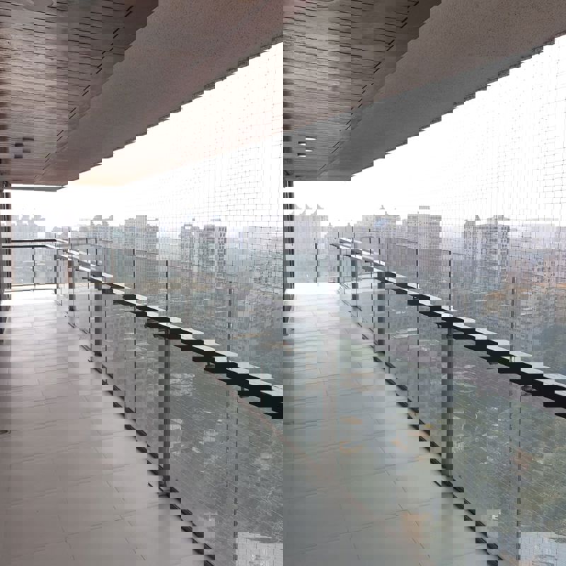 4 BHK + Pooja Room,Servant Room 3600 Sq.Ft. Apartment in Lake Front Solitaire