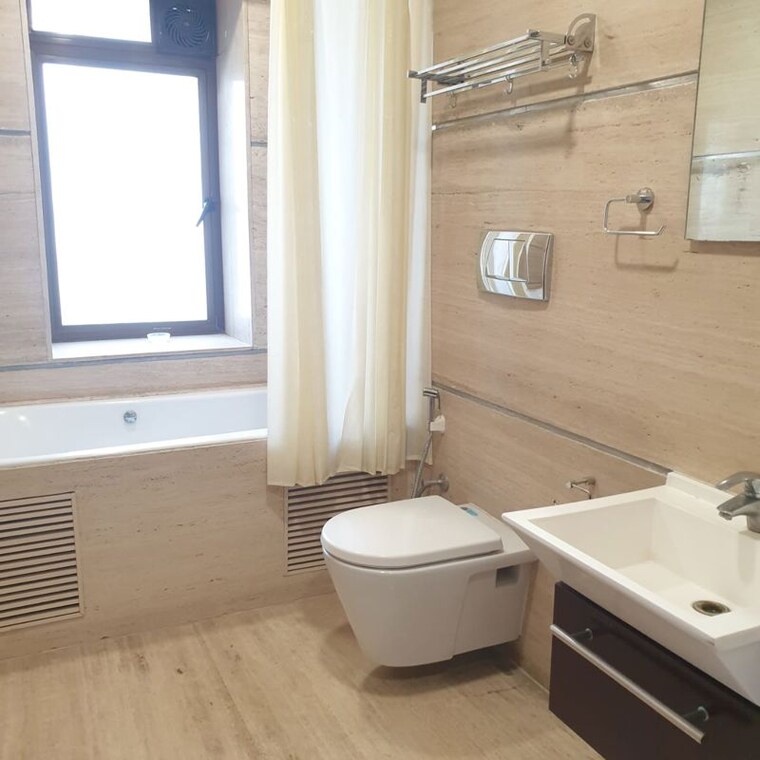 Bathroom, lake-front-solitaire 4 Bedroom 3600 Sq.Ft. Apartment In Powai Mumbai 9787782