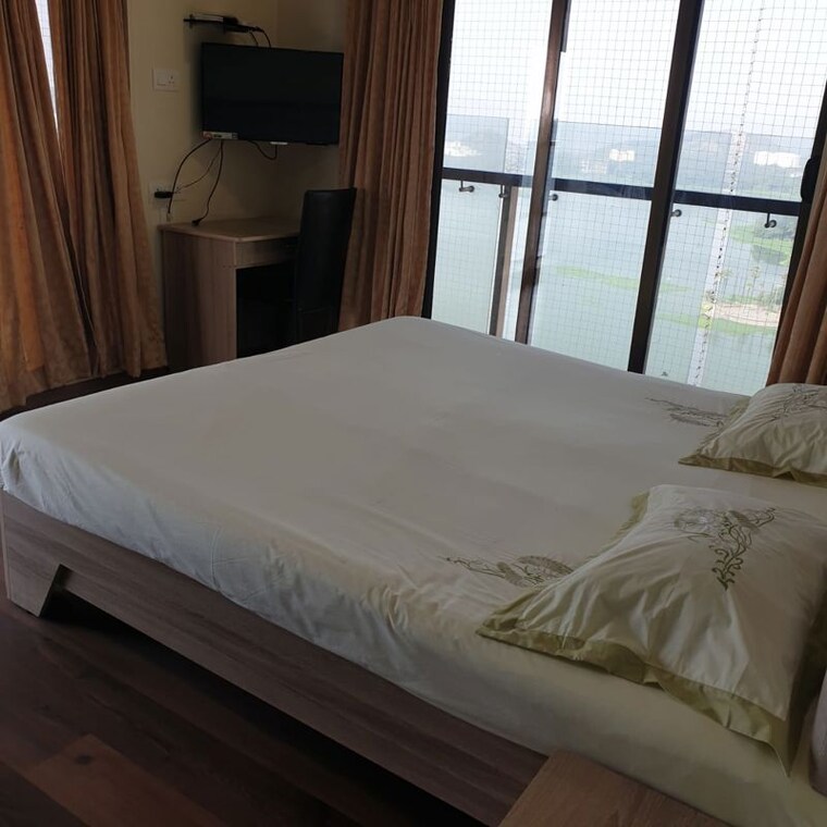 Bedroom, lake-front-solitaire 4 Bedroom 3600 Sq.Ft. Apartment In Powai Mumbai 9787782