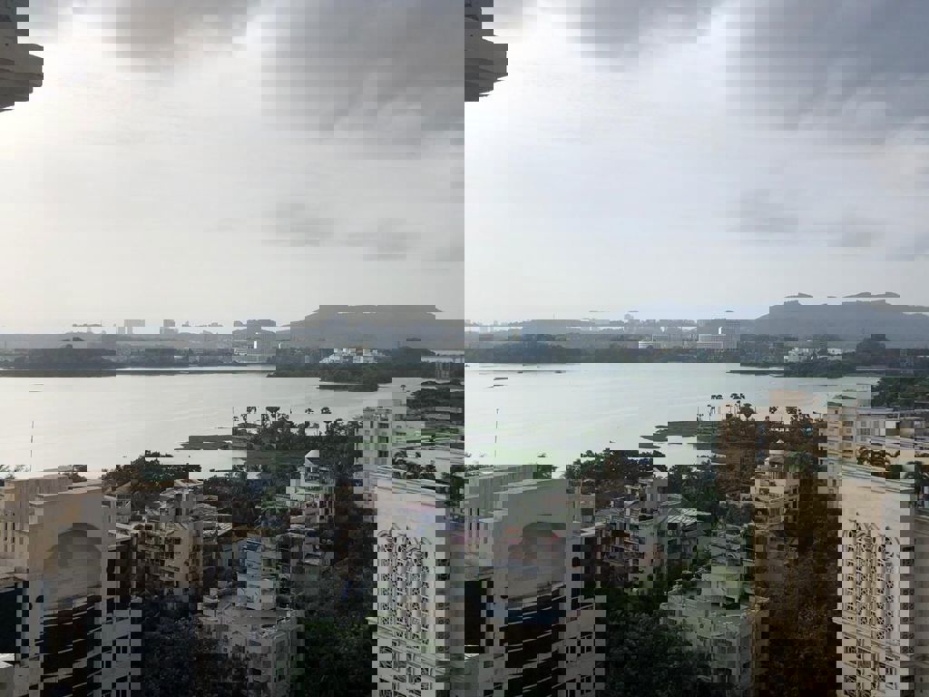 2 BHK + Pooja Room Apartment For Rent in Hiranandani Atlantis