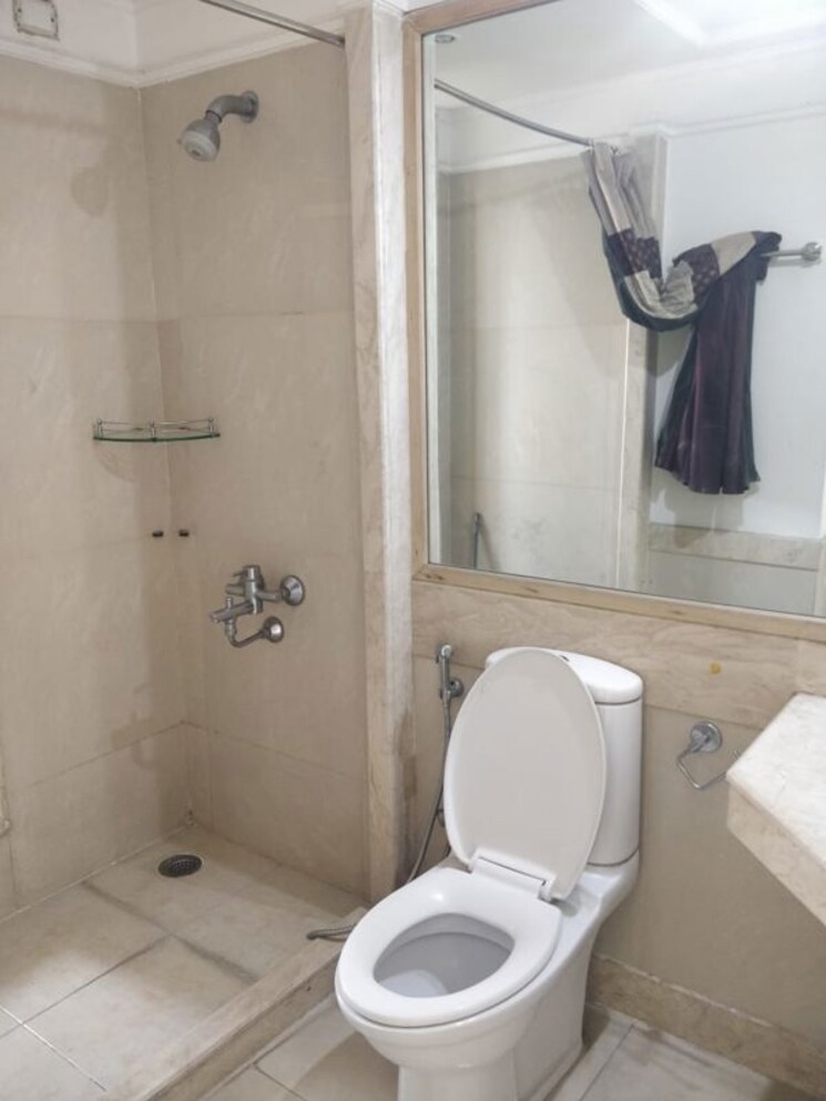 Bathroom, hiranandani-gardens-eldora 2 Bedroom 1140 Sq.Ft. Apartment In Powai Mumbai 9787794