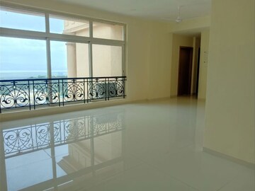 Room in 3 BHK Apartment at Hiranandani Gardens Torino, Powai – for Rent