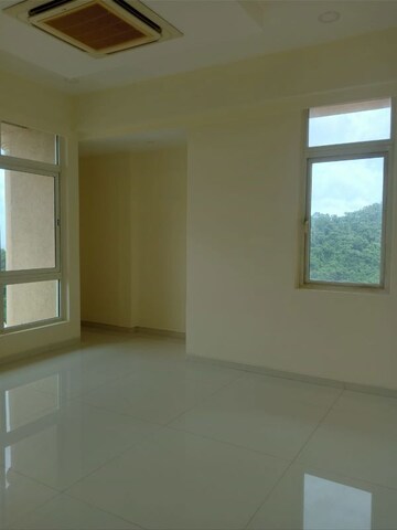 Room in 3 BHK Apartment at Hiranandani Gardens Torino, Powai – for Rent