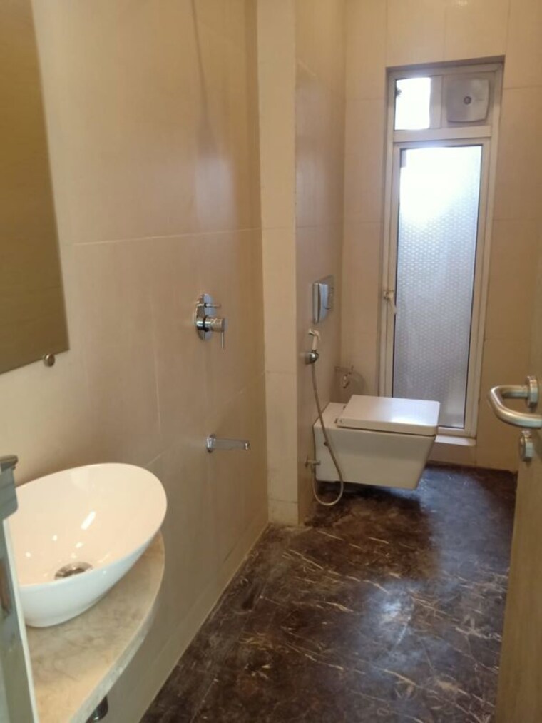 Bathroom, hiranandani-gardens-torino 3 Bedroom 1440 Sq.Ft. Apartment In Powai Mumbai 9787798