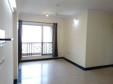 Room in 2 BHK Apartment at Hiranandani Avalon, Powai – for Rent