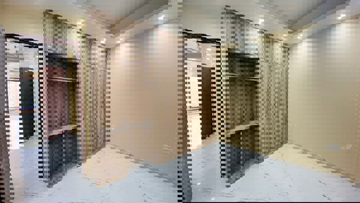 3 BHK + Pooja Room 300 Sq.Mt. Builder Floor in RWA Apartments