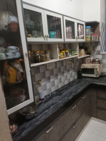 Kitchen in 2 BHK Builder Floor at RWA Apartments Sector 40, Sector 40 – for Rent