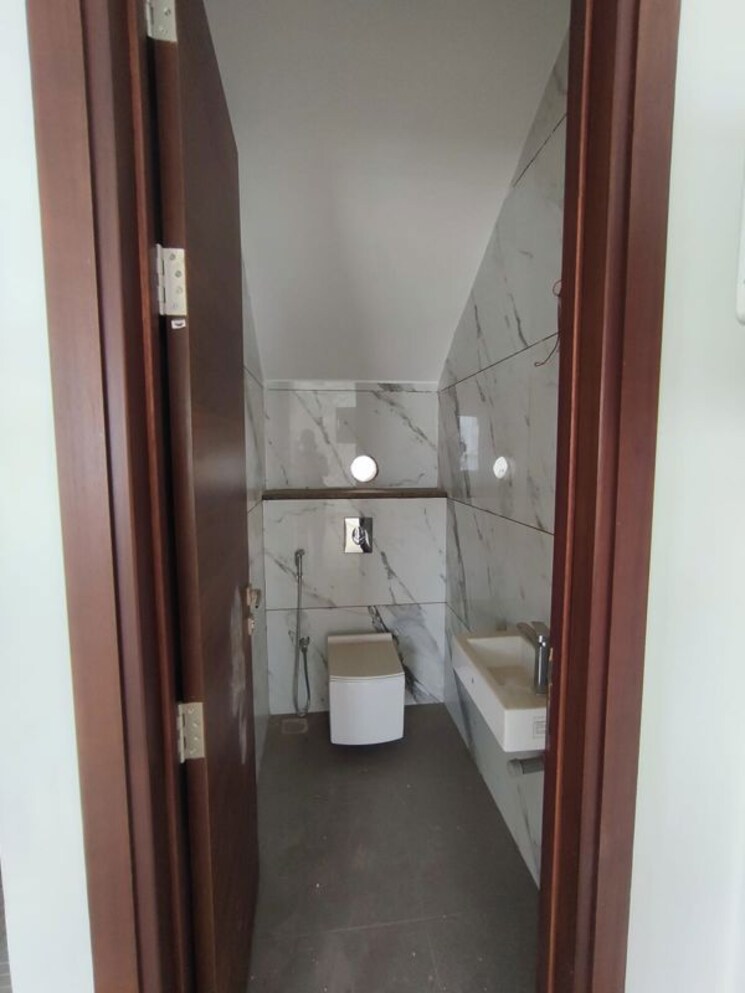 Bathroom, hallmark-county 4 Bedroom 4280 Sq.Ft. Villa In Osman Nagar Hyderabad 9787860