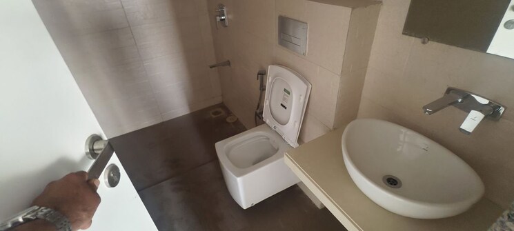 Bathroom, kanakia-silicon-valley 2 Bedroom 666 Sq.Ft. Apartment In Powai Mumbai 9787892