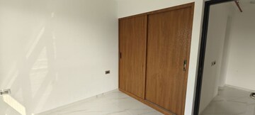 Room in 1 BHK Apartment at Nahar Amaryllis Towers and Plaza, Chandivali – for Rent